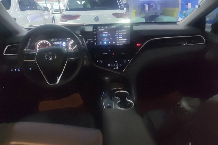 Used Toyota Camry 2023 2.0G Luxury Edition