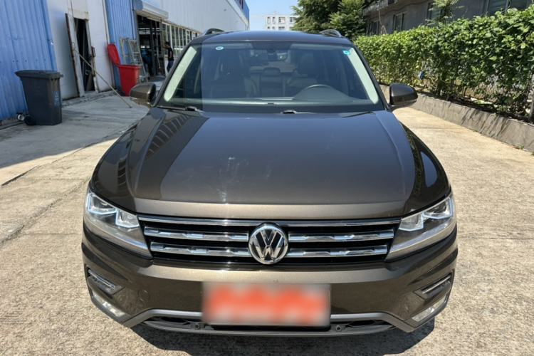 Used Volkswagen Tiguan L 2019 Revised 330TSI Automatic Two-Wheel Drive Smart & Luxury Edition China VI Standard
