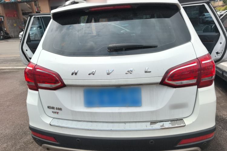 Used Haval H6 2015 Revised Version Sport Edition 1.5T Manual Transmission Two-Wheel Drive Elite Grade Rear