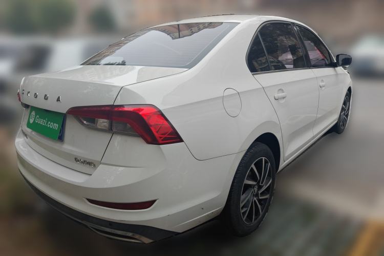 Used Skoda Rapid 2020 1.5L Automatic Comfort Edition
