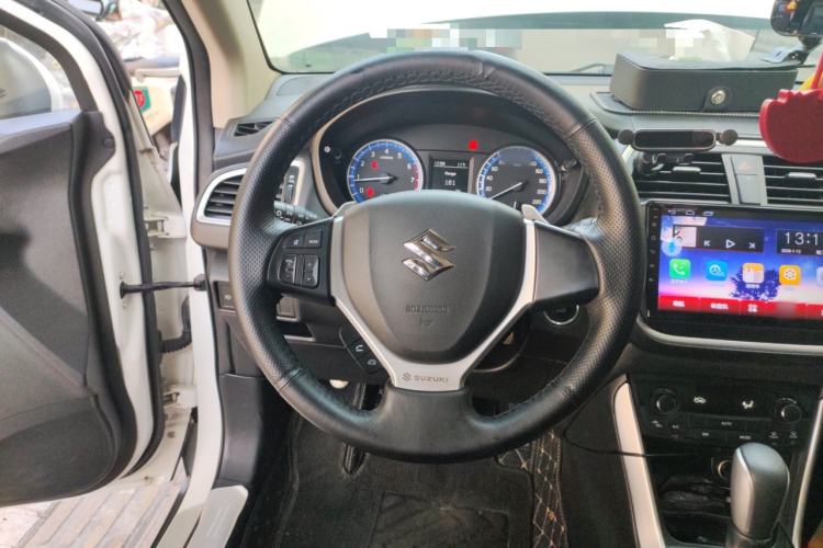 Used Suzuki S-Cross 2014 1.6L CVT Two-Wheel Drive Elite Version
