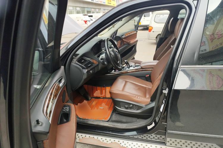 Used BMW X5 2011 xDrive35i Luxury Model Left Front Seat