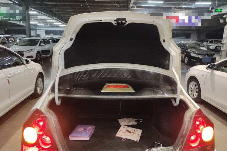 Used Geely Auto Diamond 2013 1.5L Manual Elite Model
