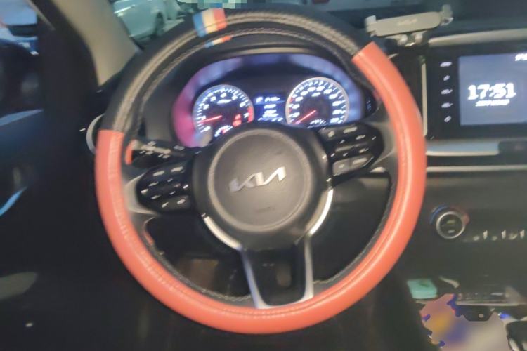 Used Kia kx1 Stonic 2021 1.4L CVT Fun & Sunroof Model