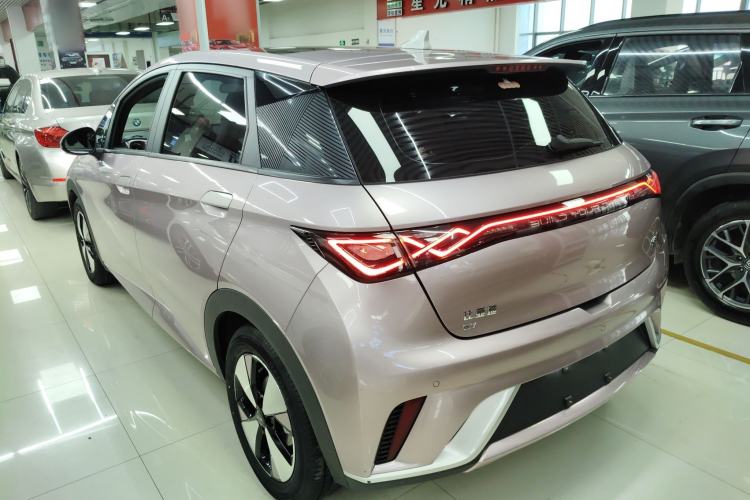 Used BYD Dolphin 2023 420 km Fashion Edition