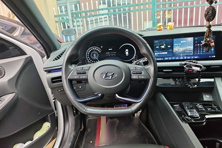 Used Hyundai Sonata 2022 380TGDi Automatic 20th Anniversary Edition Steering Wheel