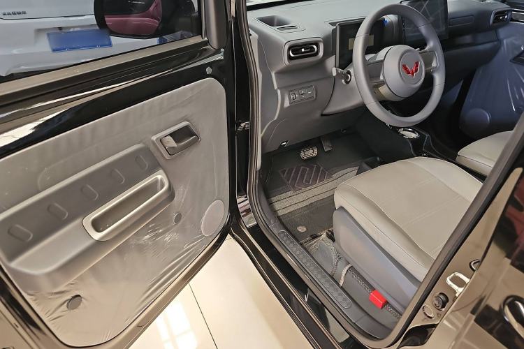 Used Wuling Zhiguang New Energy 2025 Standard Model