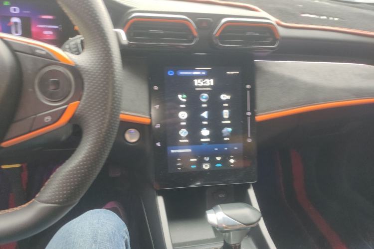 Used Dongfeng Aeolus Yixuan 2023 Mach Edition 1.5T Automatic Champion Version Center Console