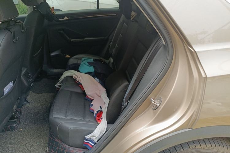 Used Volkswagen T-ROC 2020 280TSI DSG Two-Wheel Drive Comfort Version