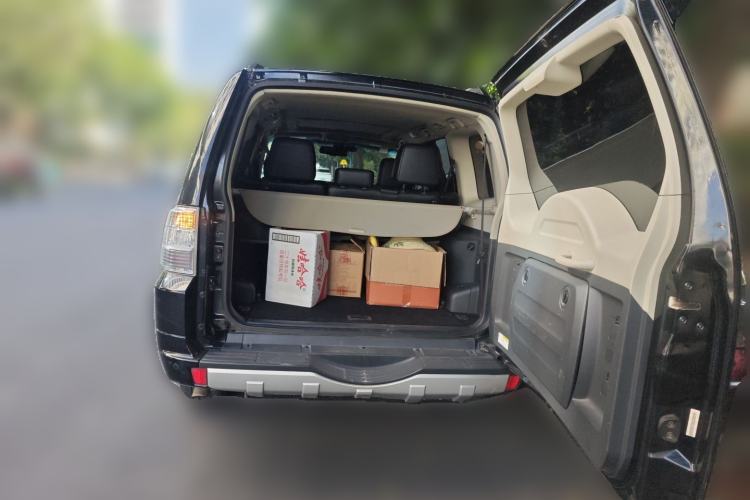 Used Mitsubishi Pajero 2016 3.0L Automatic Prestige Version China V Standard