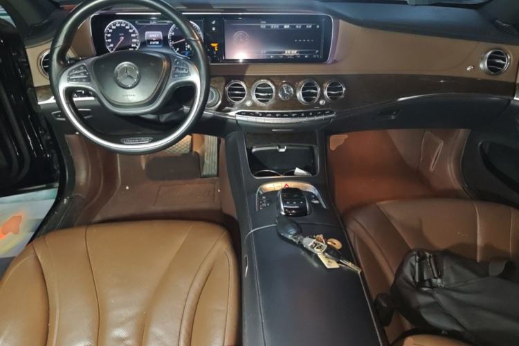 Used Mercedes-Benz S-Class 2016 S 320 L Business Model Center Console