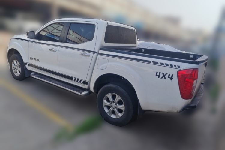 Used Nissan Navara 2017 2.5L Manual 4x4 Luxury Edition QR25