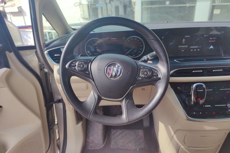 Used Buick GL8 2022 ES Landtrek 653T Luxury Edition