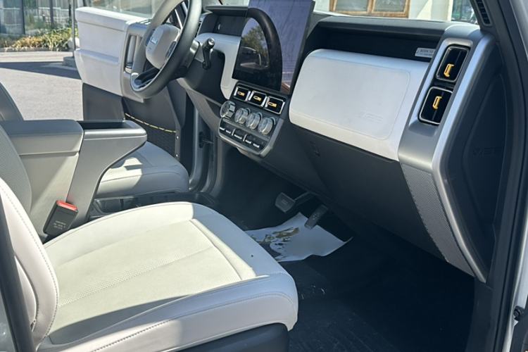 Used iCAR V23 2025 401 Two-Wheel Drive Intelligent Driving Version