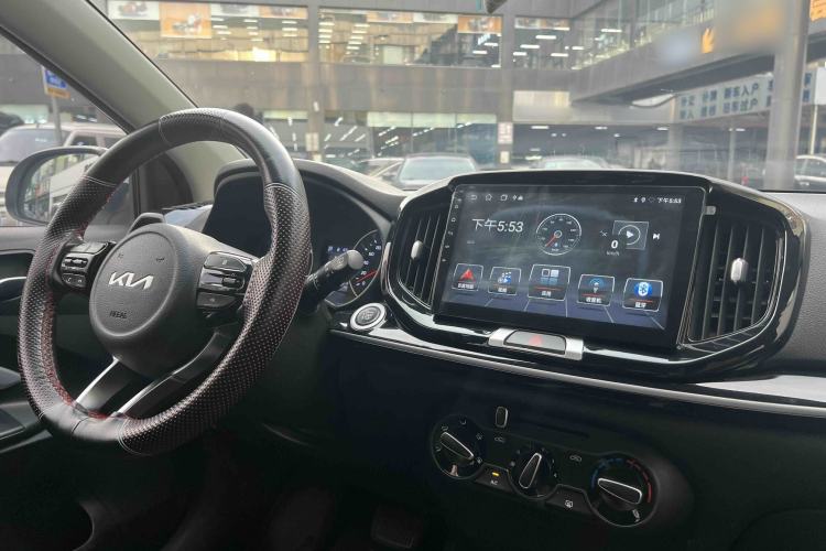Used Kia kx1 Stonic 2021 1.4L CVT Fun Edition Interior 2