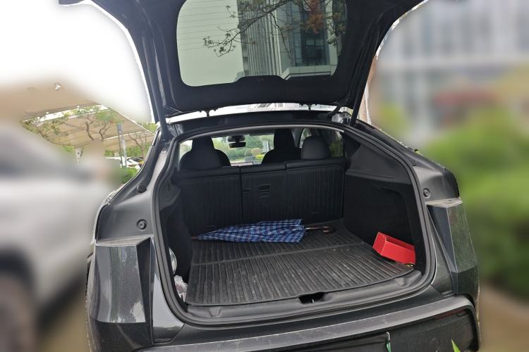 Used Tesla Model Y 2025 Rear-Wheel Drive First Edition