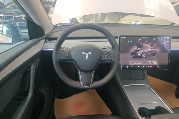 Used Tesla Model Y 2024 Rear-Wheel-Drive Version
