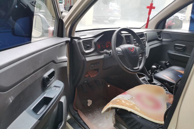 Used Wuling Hongguang V 2021 1.5L Jingqu Version LAR
