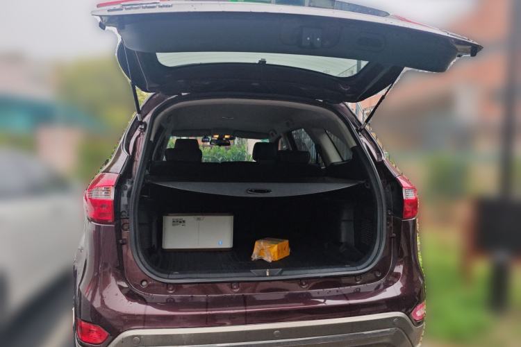 Used JMC Yusheng S350 2016 2.0T Automatic Two-Wheel Drive Gasoline Luxury Edition 5 Seats
