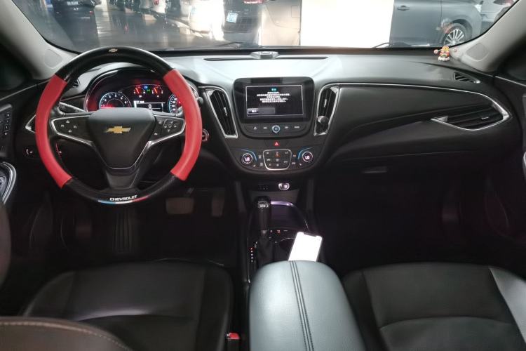 Used Chevrolet Malibu XL 2018 530T Automatic Ruiyi Edition Center Console