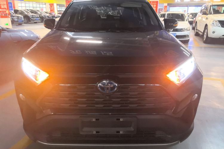 Used Toyota RAV4 2020 Dual-Engine 2.5L E-CVT Two-Wheel Drive Elite Edition