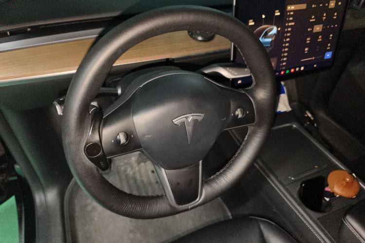 Used Tesla Model Y 2022 Rear-Wheel-Drive Version
