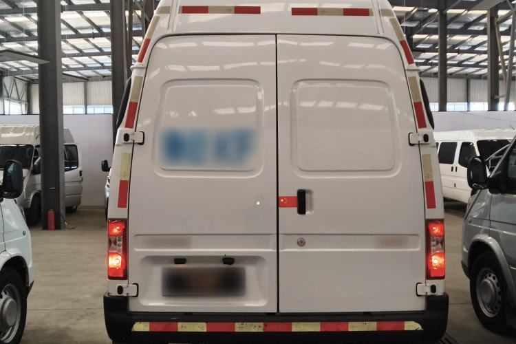 Used JMC Transit 2019 2.8T Commercial Version Short Wheelbase Mid-Roof 3-Seater China VI Standard JX493