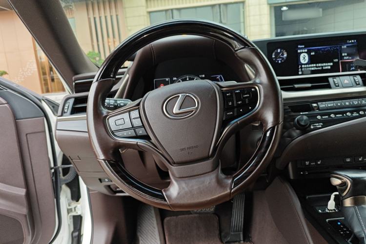 Used Lexus ES 2020 200 Luxury Edition
