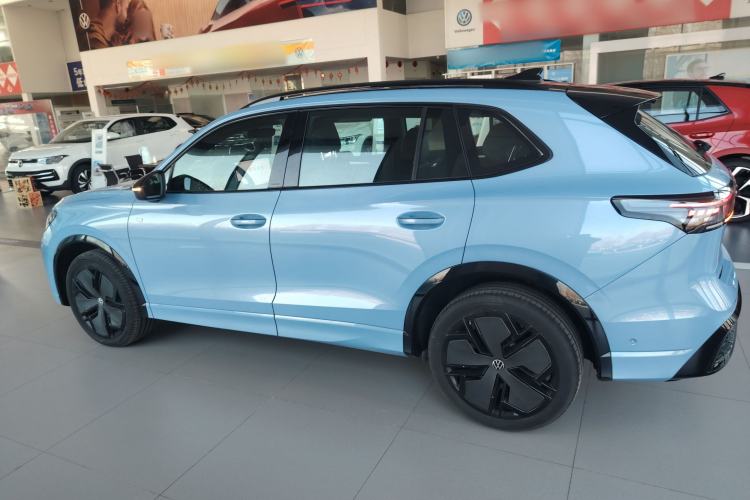 Used Volkswagen Tiguan L 2024 PRO 380TSI Four-Wheel Drive R-Line Prestige Edition
