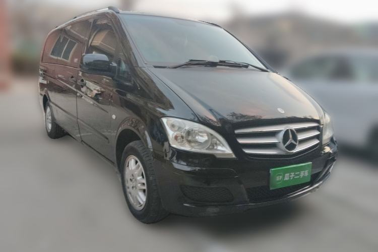 Used Mercedes-Benz Vito 2011 2.5L Elite Edition Front Right 45 Deg