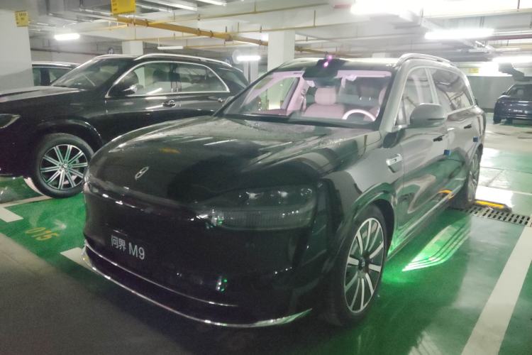 Used Hima AITO M9 2025 Extended-Range Ultra Version 52 kWh 6-Seater