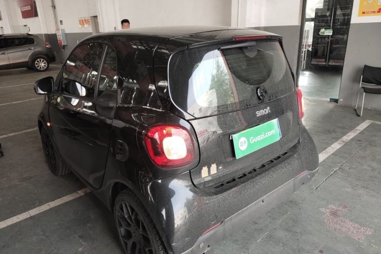 Used smart fortwo 2018 0.9T 66kW Hardtop Pioneer Edition China V Emission Standard
