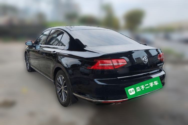 Used Volkswagen Magotan 2017 330TSI DSG Leading Model
