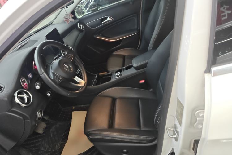 Used Mercedes-Benz GLA 2017 GLA 200 Fashion Model