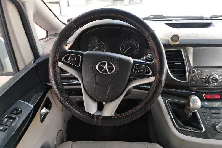 Used JAC Group Refine M5 2013 2.0T Gasoline Manual Business Edition
