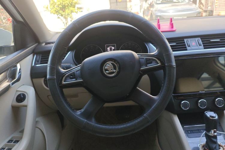 Used Skoda Octavia 2015 1.6L Automatic Yijie Edition