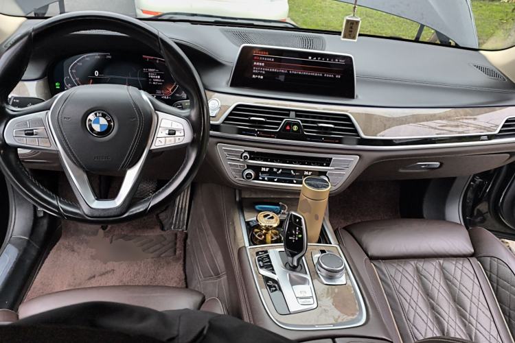 Used BMW 7 Series 2019 Restyled 740Li Leading Luxury Package Center Console