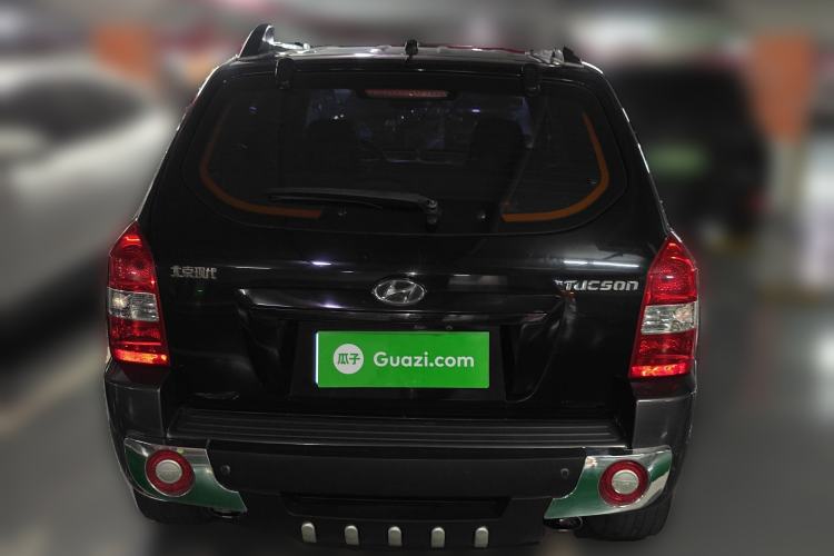 Used Hyundai Tucson 2009 2.0L Manual Two-Wheel Drive Fashion Edition