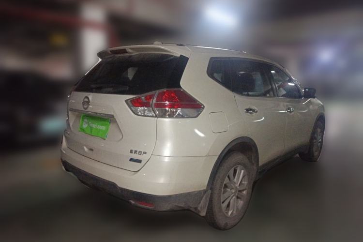 Used Nissan X-Trail 2015 2.0L CVT Comfort MAX Edition 2WD Rear Right 45 Deg