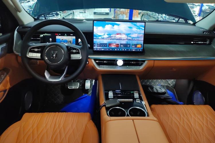 Used Tank 500 New Energy 2026 Model—Hi4-Z Smart Enjoyment Version Center Console