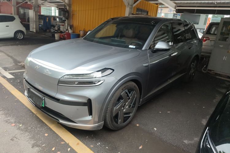 Used ONVO Luxeed L90 2025 Model—Max Six-Seater Version