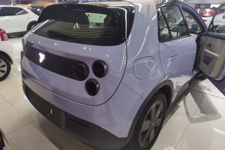 Used firefly firefly 2025 Illuminated Edition
