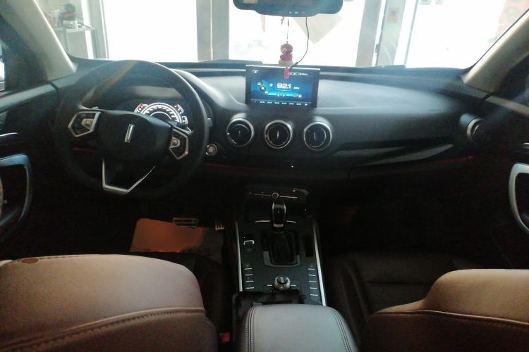 Used Wey VV7 2017 2.0T Flagship Model
