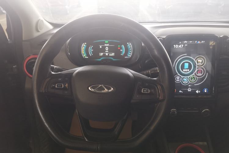 Used Chery QQ Little Ant 2022 Revised Version Sweet Pink Edition Half-Sugar Version Lithium Iron Phosphate 30.7 kWh 30 kW 301 km Steering Wheel