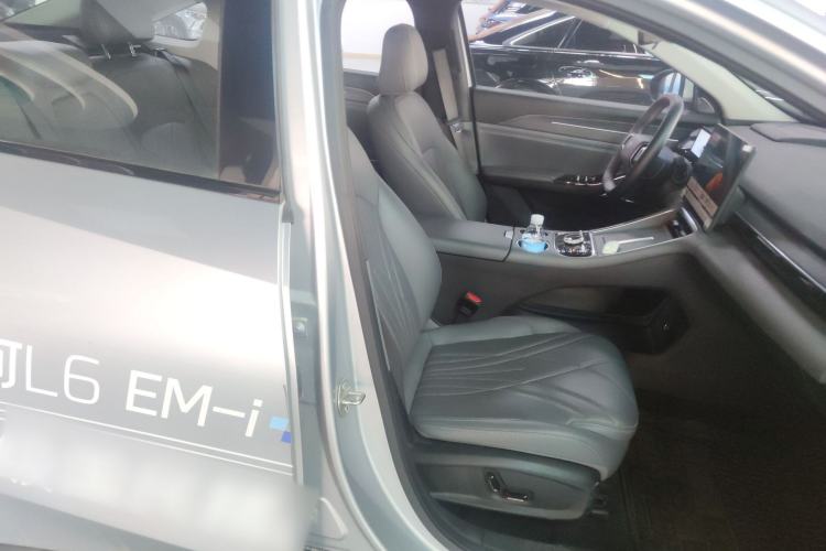 Used Geely Galaxy L6 2025 EM-i 140km Starship Edition
