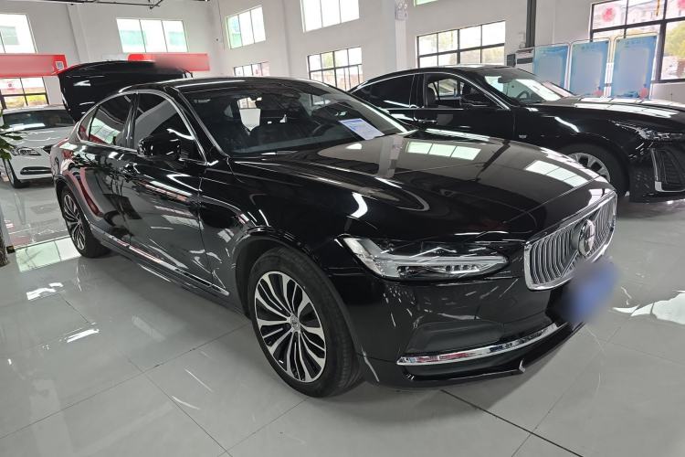 Used Volvo S90 2024 B5 Zhiyi Luxury Edition
