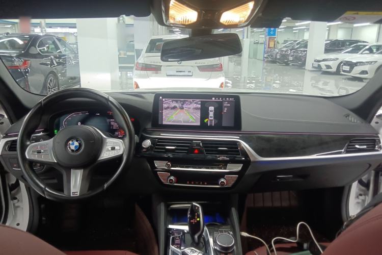 Used BMW 5 Series 2022 Second Facelift 525Li M Sport Package
