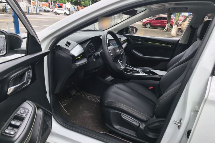 Used Roewe i5 2021 1.5L CVT Black Gold Edition