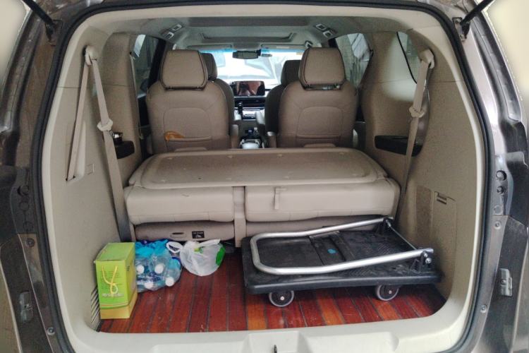 Used Buick GL8 2021 Land Cruiser Executive Class 652T Luxury Model Trunk