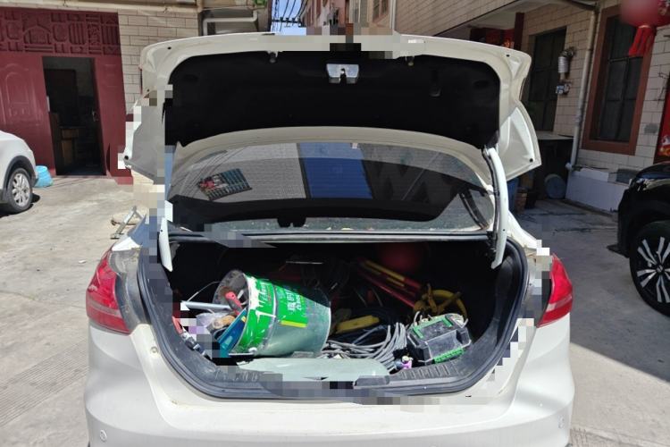 Used Ford Focus 2017 Sedan 1.6L Manual Fashion Edition Smart Drive Version